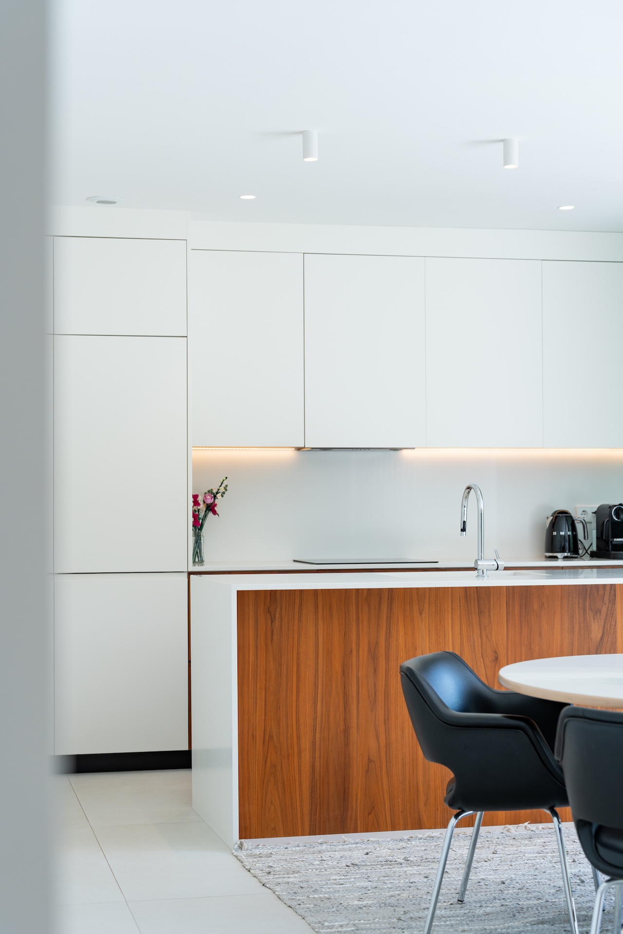 Resa Estates 3 slaapkamers Talamanca te koop sale Ibiza kitchen 5.jpg